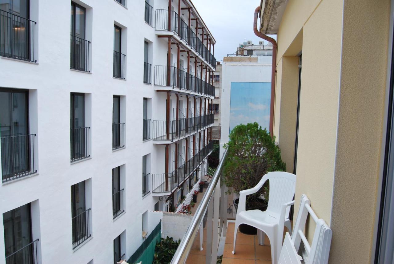 Neptuno Apartments Calella Ngoại thất bức ảnh