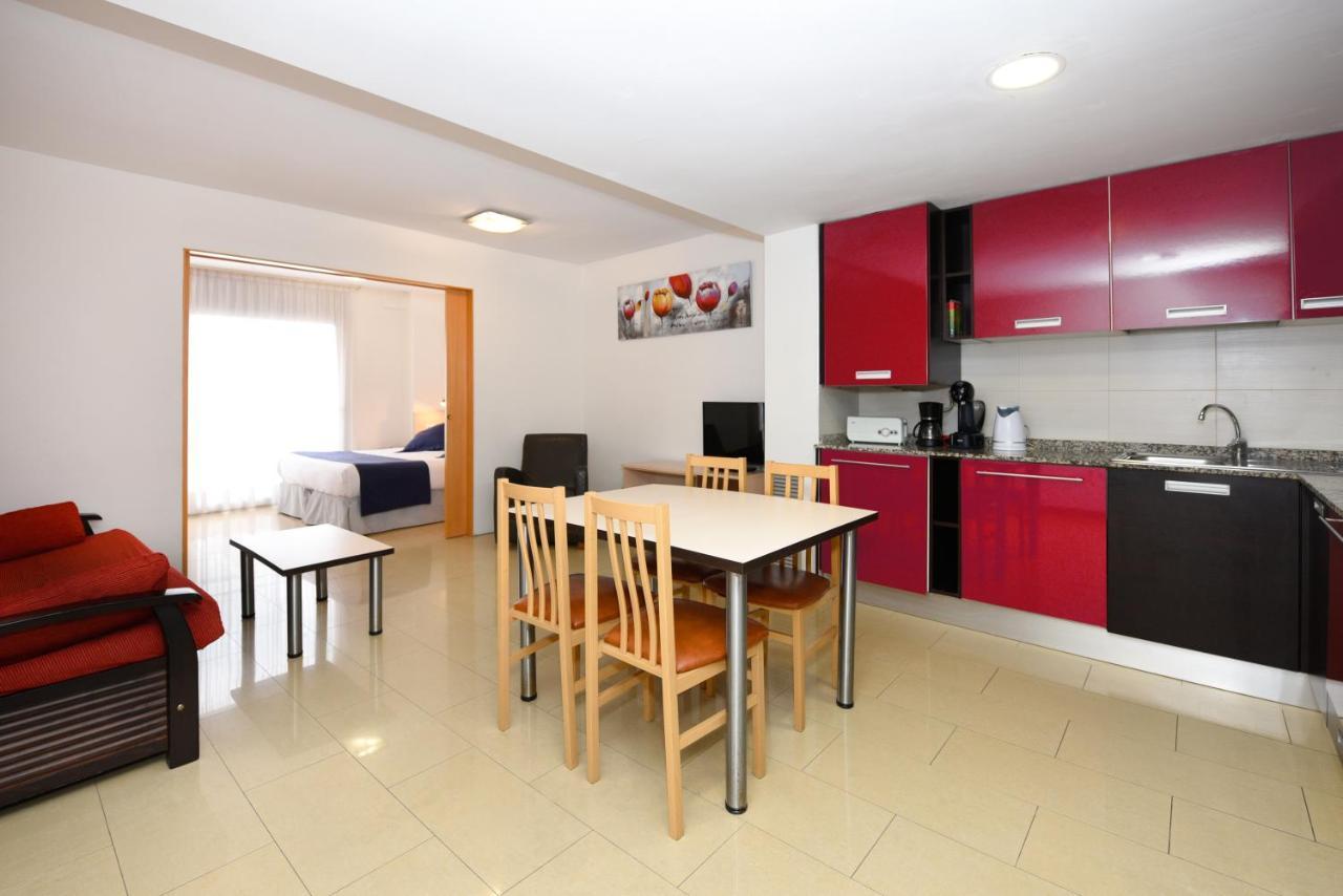 Neptuno Apartments Calella Ngoại thất bức ảnh