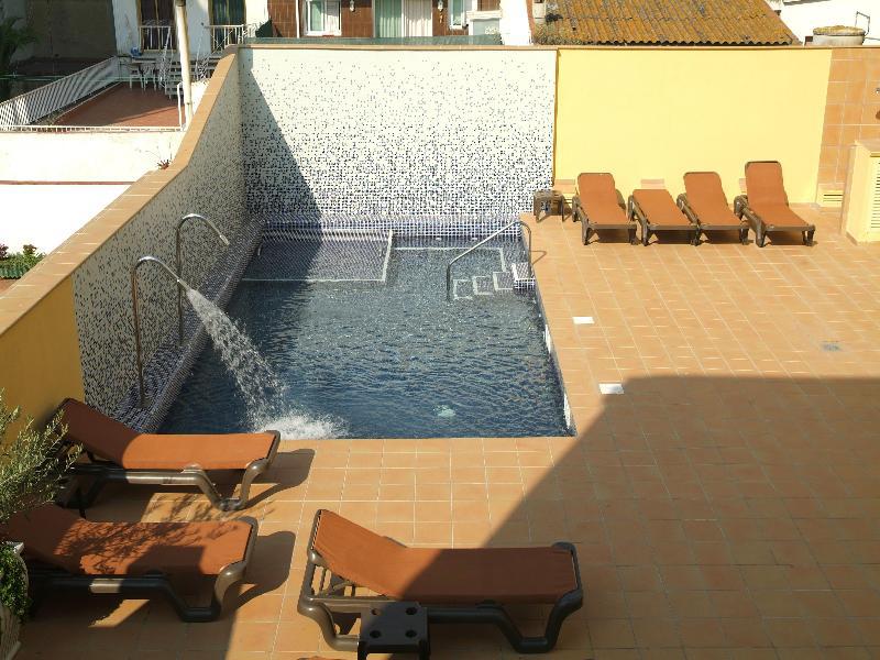 Neptuno Apartments Calella Ngoại thất bức ảnh