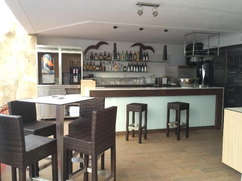 Neptuno Apartments Calella Ngoại thất bức ảnh